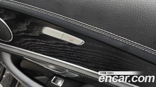Mercedes-Benz E-Class E220d 4MATIC AMG Line