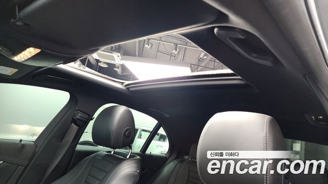 Mercedes-Benz E-Class E220d 4MATIC AMG Line