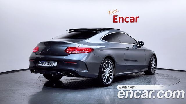 Mercedes-Benz C-Class C200 Coupe
