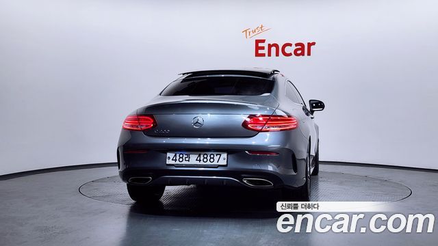 Mercedes-Benz C-Class C200 Coupe