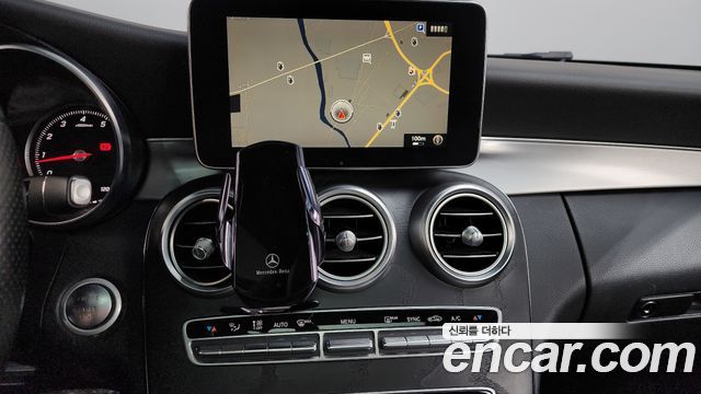 Mercedes-Benz C-Class C200 Coupe