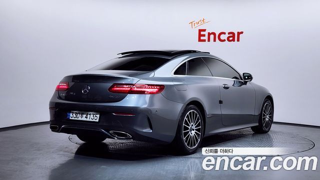 Mercedes-Benz E-Class E400 4MATIC Coupe