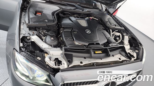 Mercedes-Benz E-Class E400 4MATIC Coupe
