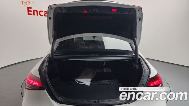 Mercedes-Benz E-Class E350 4MATIC Avantgarde