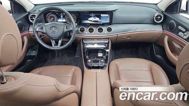 Mercedes-Benz E-Class E300 AV Intelligent Drive