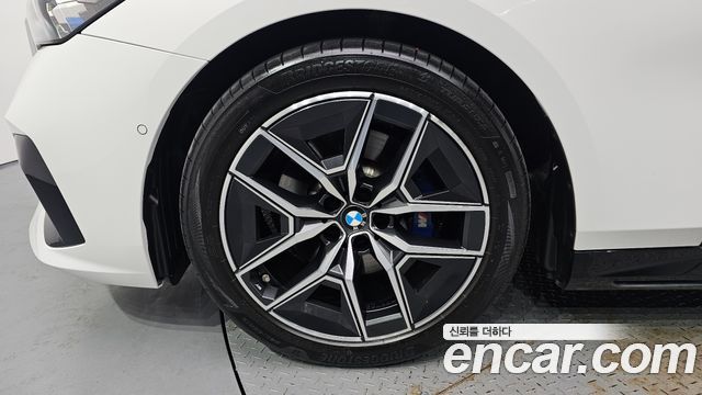 BMW 5-Series 520i M Sport