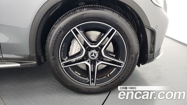 Mercedes-Benz GLC-Class GCL300 4MATIC Coupe