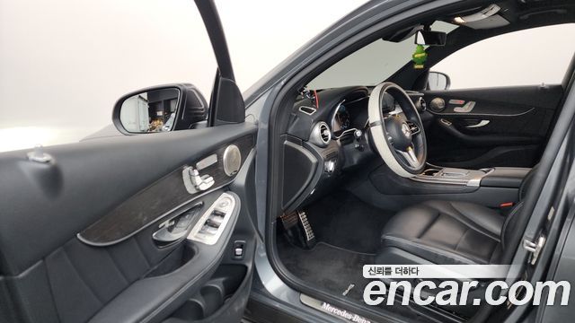 Mercedes-Benz GLC-Class GCL300 4MATIC Coupe