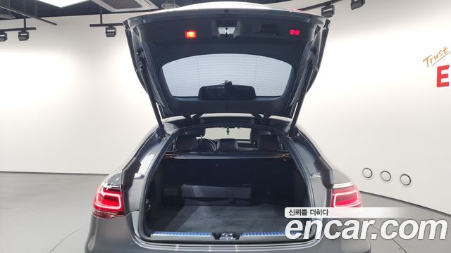 Mercedes-Benz GLC-Class GCL300 4MATIC Coupe