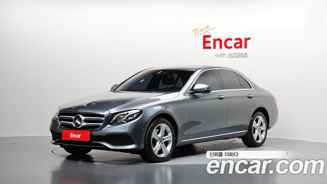 Mercedes-Benz E-Class E220d 4MATIC Avantgarde
