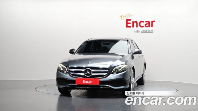 Mercedes-Benz E-Class E220d 4MATIC Avantgarde