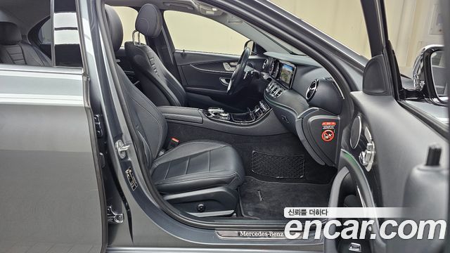 Mercedes-Benz E-Class E220d 4MATIC Avantgarde