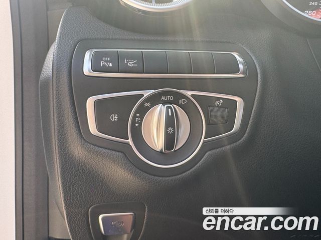 Mercedes-Benz C-Class C200 Cabriolet