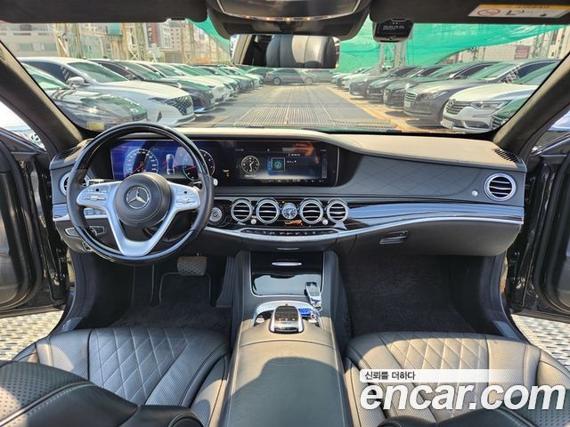 Mercedes-Benz S-Class Maybach S560 4MATIC