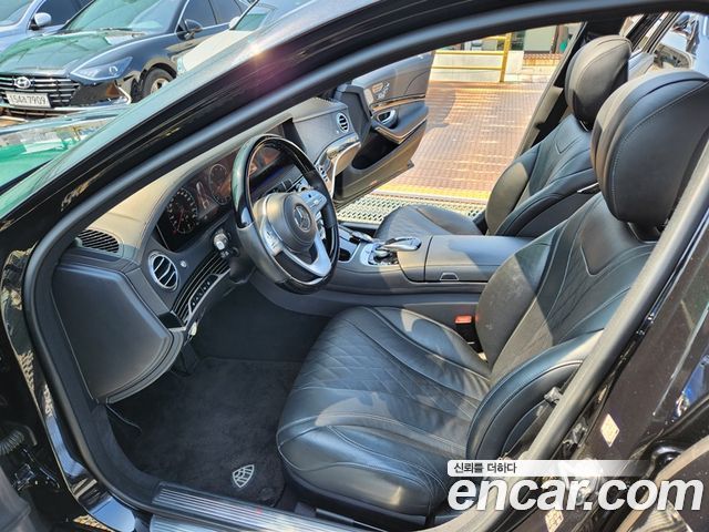 Mercedes-Benz S-Class Maybach S560 4MATIC