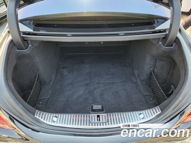 Mercedes-Benz S-Class Maybach S560 4MATIC