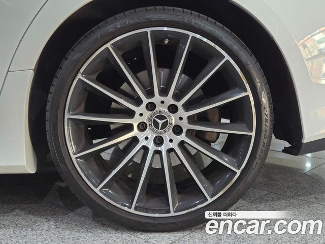Mercedes-Benz CLS-Class CLS400d 4MATIC AMG Line