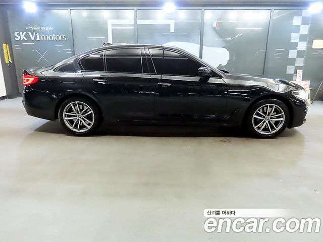 BMW 5-Series 530i M Sport Package Plus