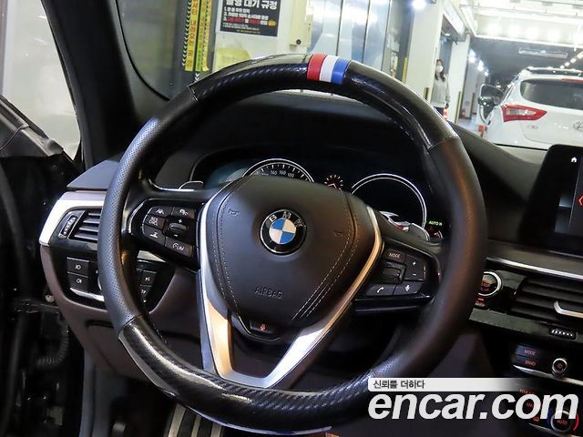 BMW 5-Series 530i M Sport Package Plus