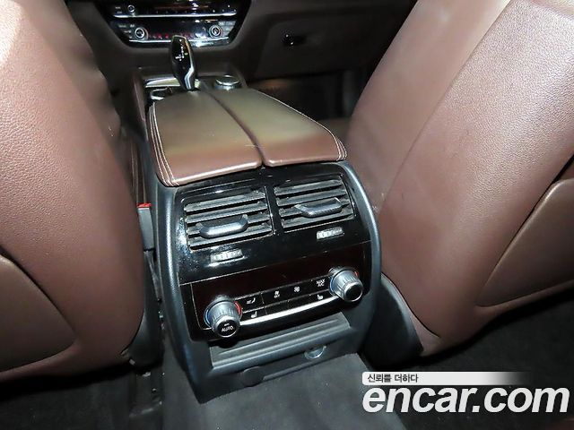 BMW 5-Series 530i M Sport Package Plus