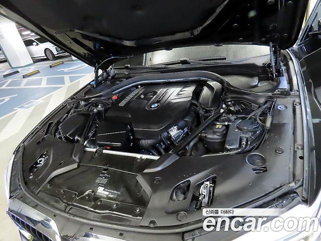 BMW 5-Series 530i M Sport Package Plus