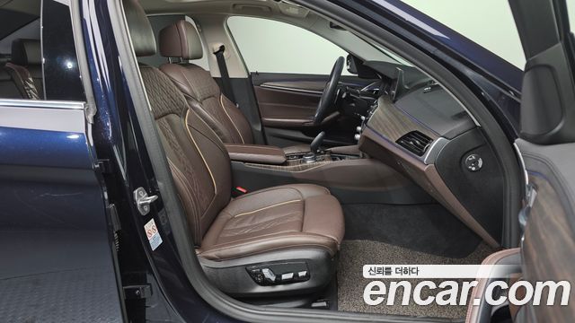 BMW 5-Series 520d xDrive Luxury Plus