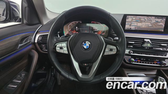 BMW 5-Series 520d xDrive Luxury Plus