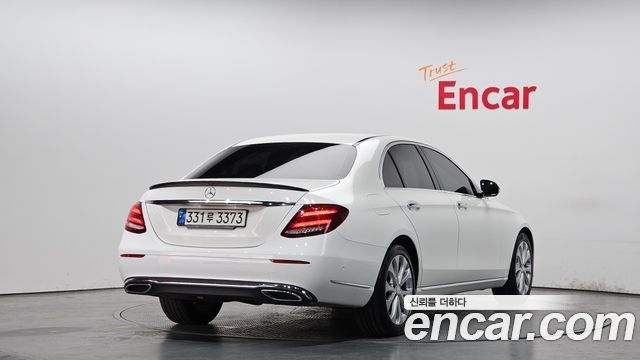 Mercedes-Benz E-Class E220d Exclusive