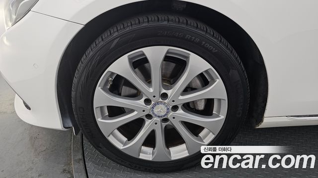 Mercedes-Benz E-Class E220d Exclusive