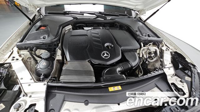 Mercedes-Benz E-Class E220d Exclusive