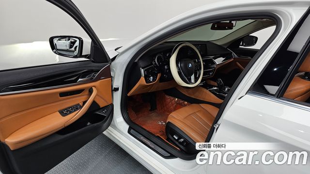 BMW 5-Series 520d Luxury Special Edition