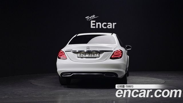 Mercedes-Benz C-Class C220 d Avantgarde