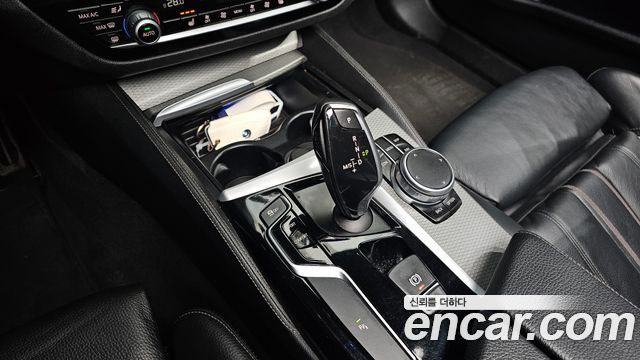 BMW 5-Series 520d M Sport package