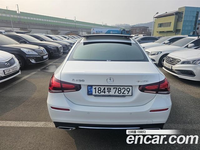 Mercedes-Benz A-Class A250 4MATIC Sedan