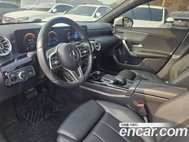Mercedes-Benz A-Class A250 4MATIC Sedan