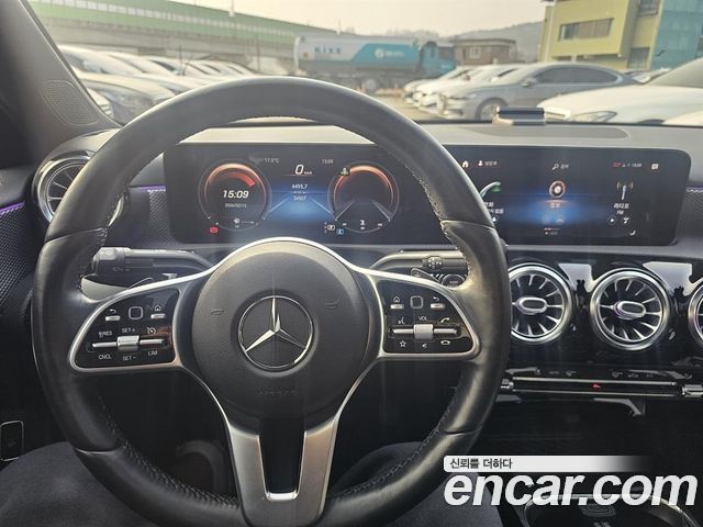 Mercedes-Benz A-Class A250 4MATIC Sedan