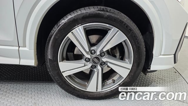 Audi Q2 35 TDI Premium