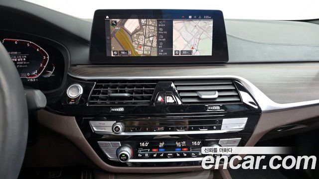 BMW 5-Series 530i M Sport Package Plus