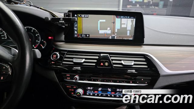 BMW 5-Series 520d xDrive M Sport Package Plus