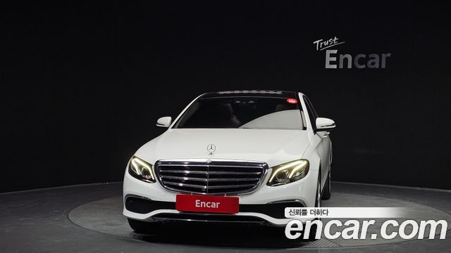 Mercedes-Benz E-Class E220d Exclusive