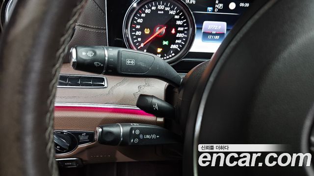 Mercedes-Benz E-Class E220d Exclusive