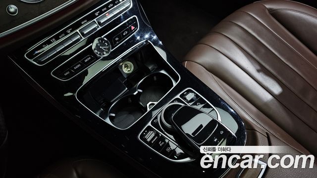 Mercedes-Benz E-Class E220d Exclusive