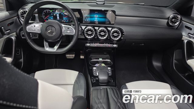 Mercedes-Benz CLA-Class CLA250 4MATIC