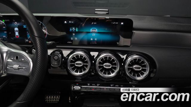 Mercedes-Benz CLA-Class CLA250 4MATIC