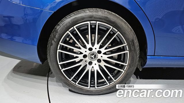Mercedes-Benz C-Class C200 4MATIC Avantgarde
