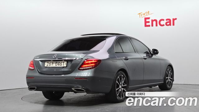 Mercedes-Benz E-Class E300 Avantgarde