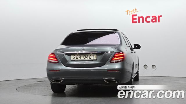 Mercedes-Benz E-Class E300 Avantgarde