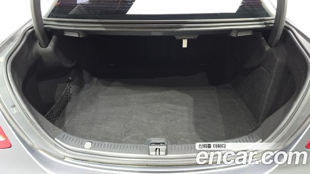 Mercedes-Benz E-Class E300 Avantgarde