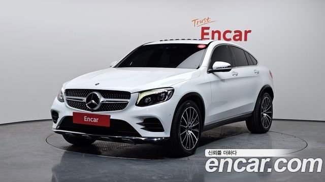 Mercedes-Benz GLC-Class GLC300 4MATIC AMG Line Coupe