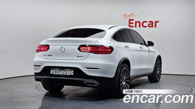 Mercedes-Benz GLC-Class GLC300 4MATIC AMG Line Coupe